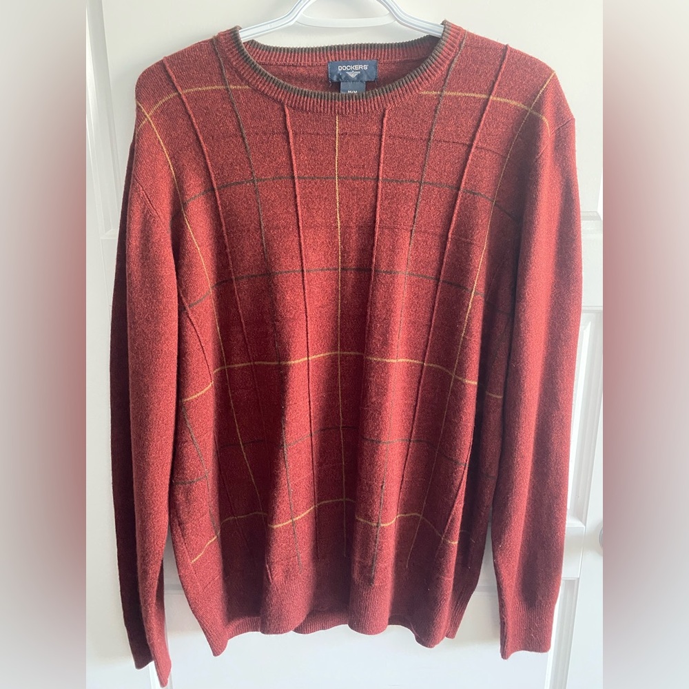 Dockers Men's Red Checkered Crewneck Sweater